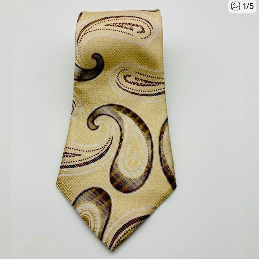 Kailong Hand Made 100% Silk Paisley Gold Neck Tie Like New